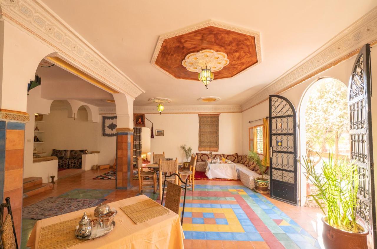 Riad Kasbah Des Roches Akhendachou n'Ait Ouffi Exterior photo