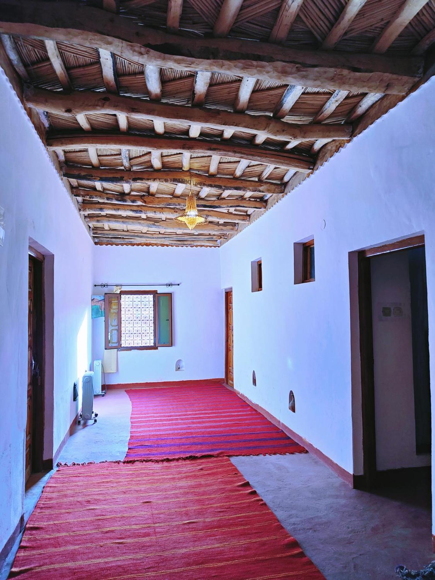 Riad Kasbah Des Roches Akhendachou n'Ait Ouffi Exterior photo