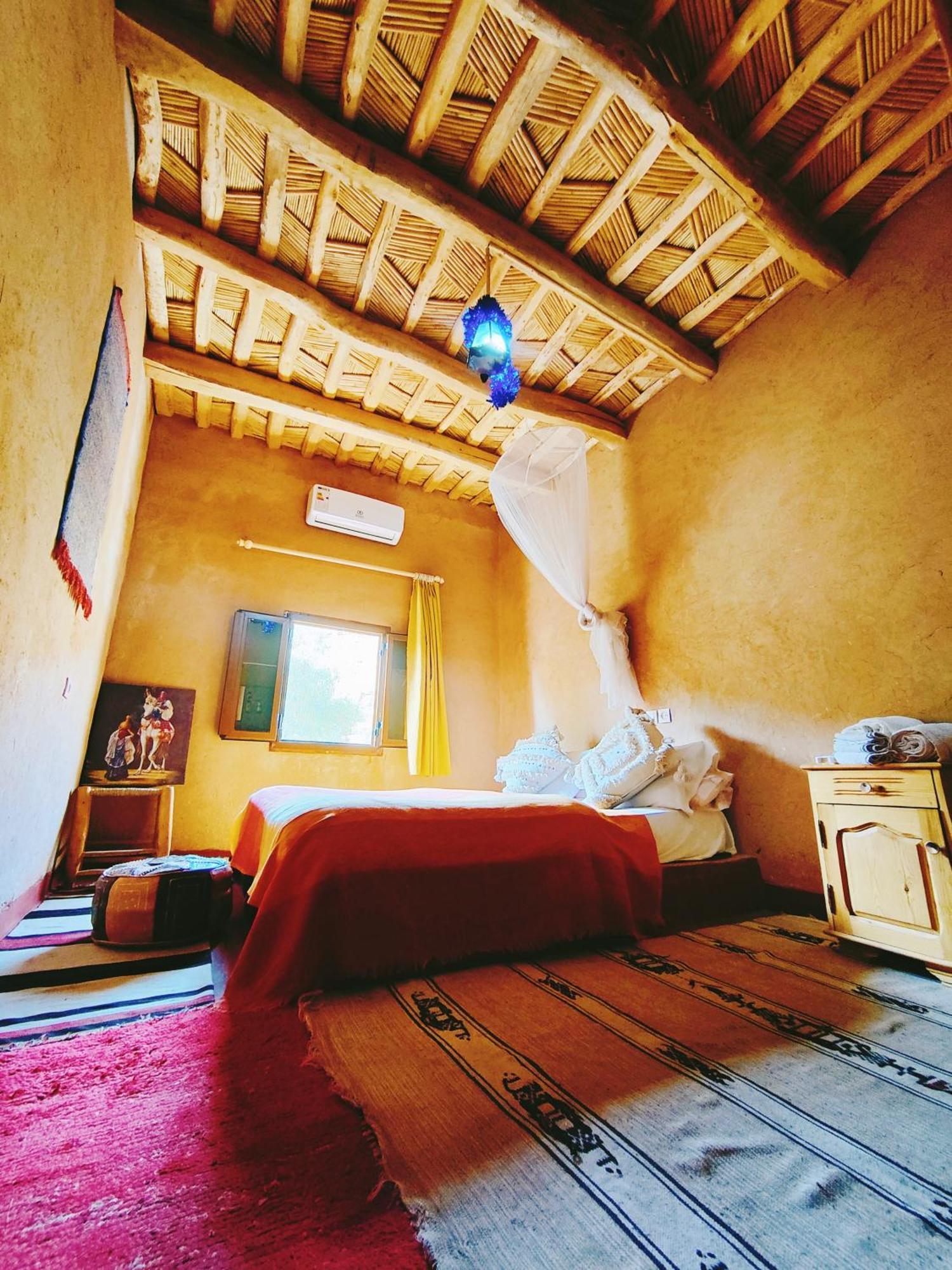 Riad Kasbah Des Roches Akhendachou n'Ait Ouffi Exterior photo
