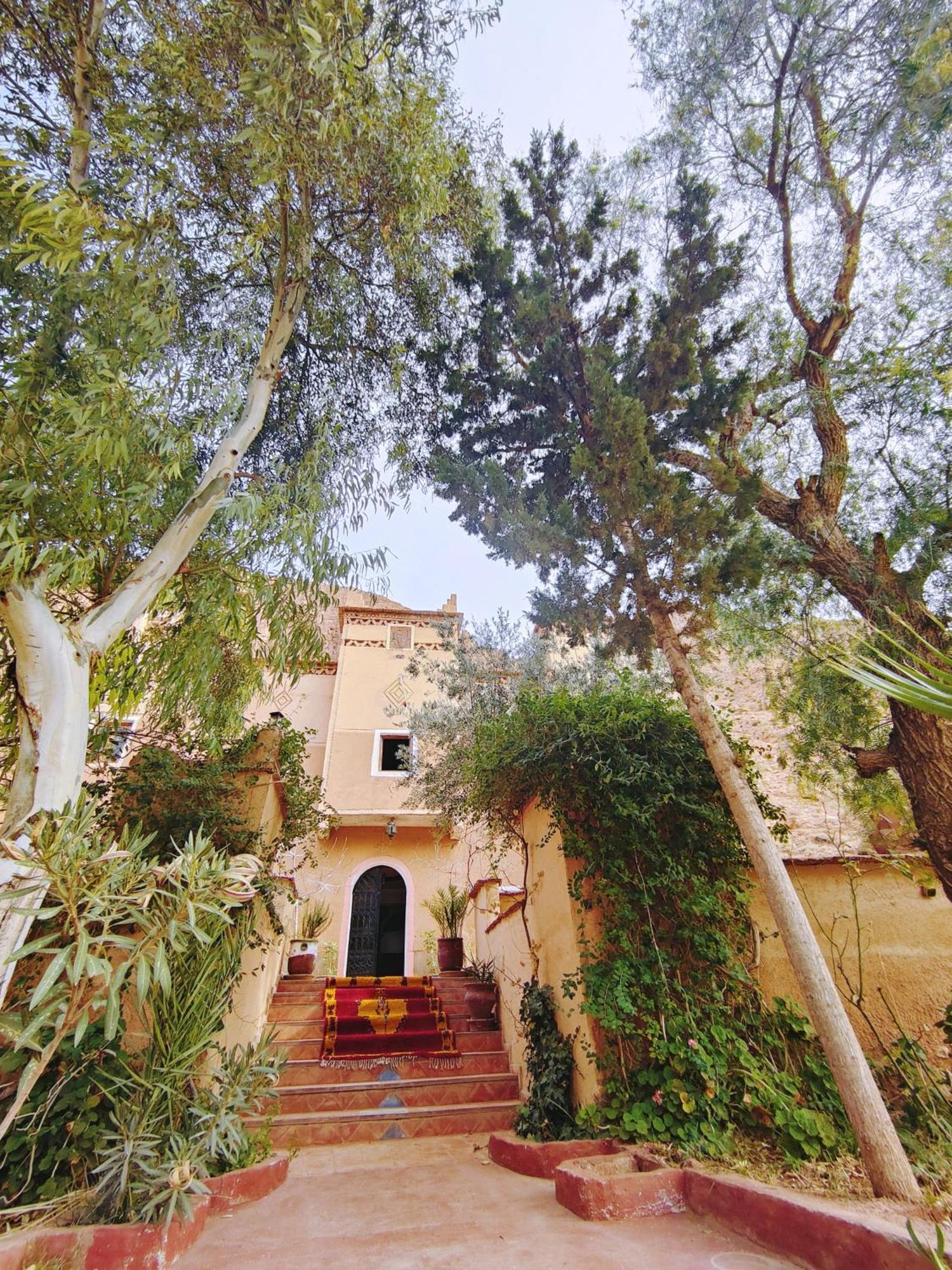 Riad Kasbah Des Roches Akhendachou n'Ait Ouffi Exterior photo