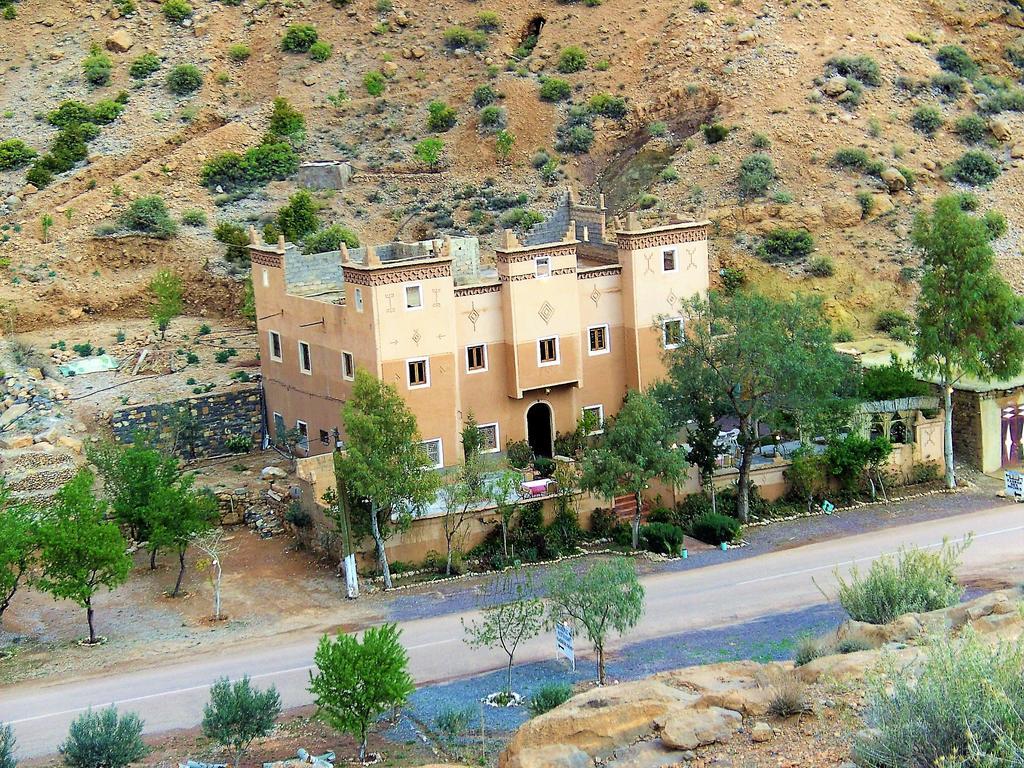 Riad Kasbah Des Roches Akhendachou n'Ait Ouffi Exterior photo